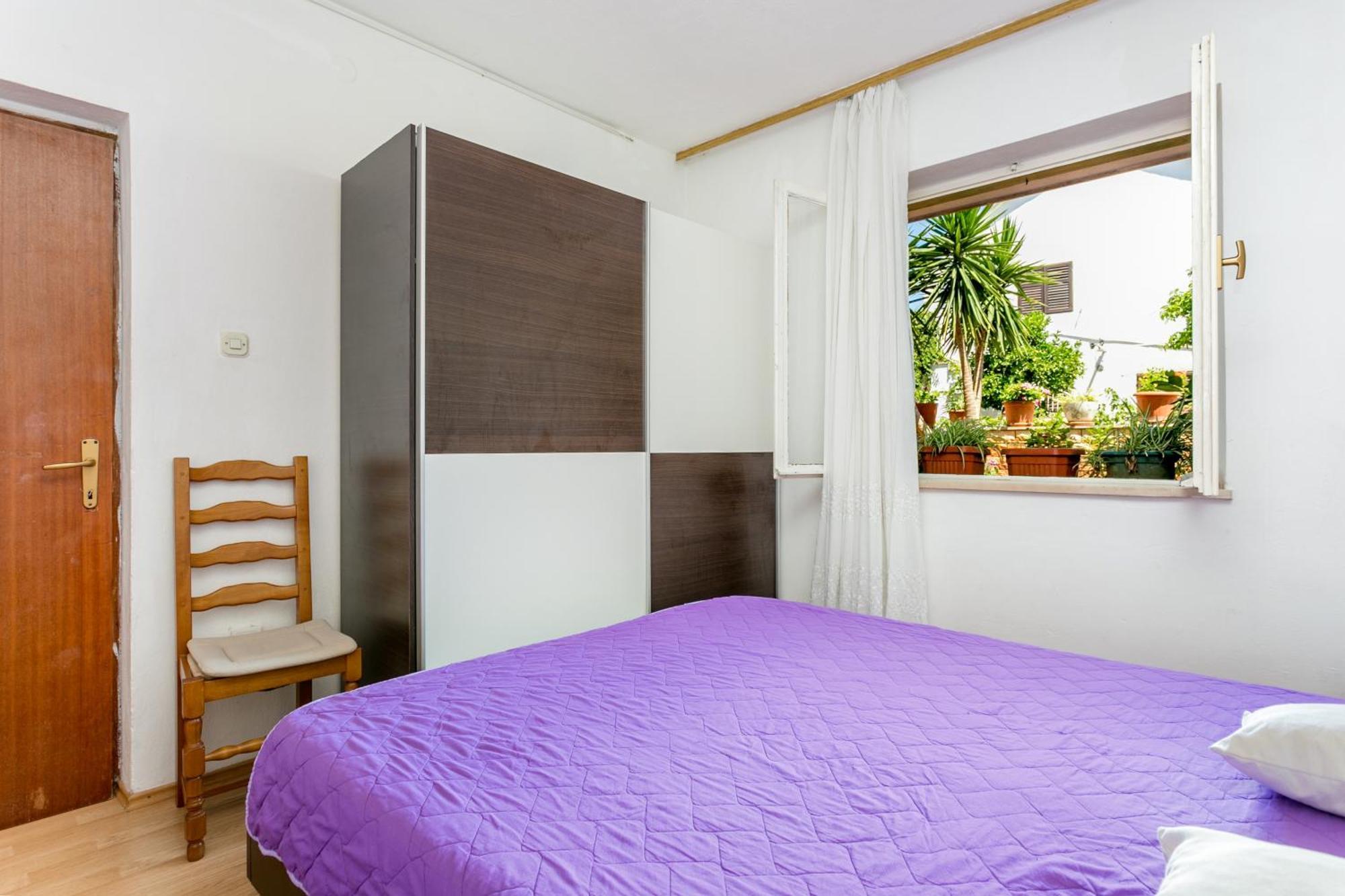 Apartments And Rooms With Parking Space Supetar, Brac - 5658 Pokoj fotografie